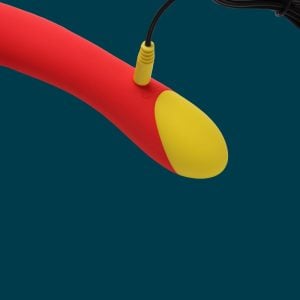 ROMP Hype 磁吸充電線接上黃色底座的充電孔